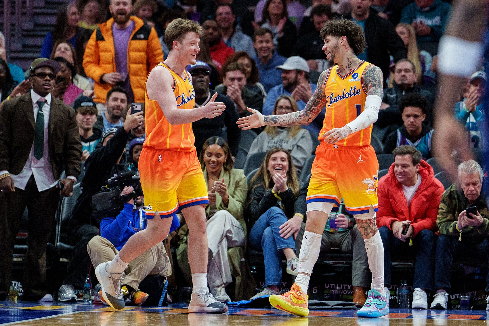 九游官网-NBA彩经：雷霆轻取魔术 骑士险胜雄鹿 森林狼射落太阳 马刺胜国王
